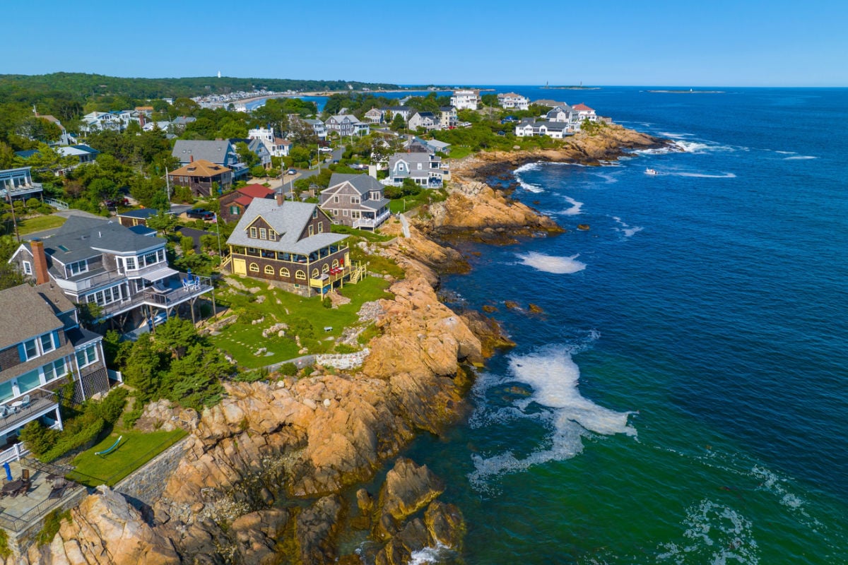 This Cluster Of New England Beach Towns Is One Of America’s Most Affordable Spring Getaways